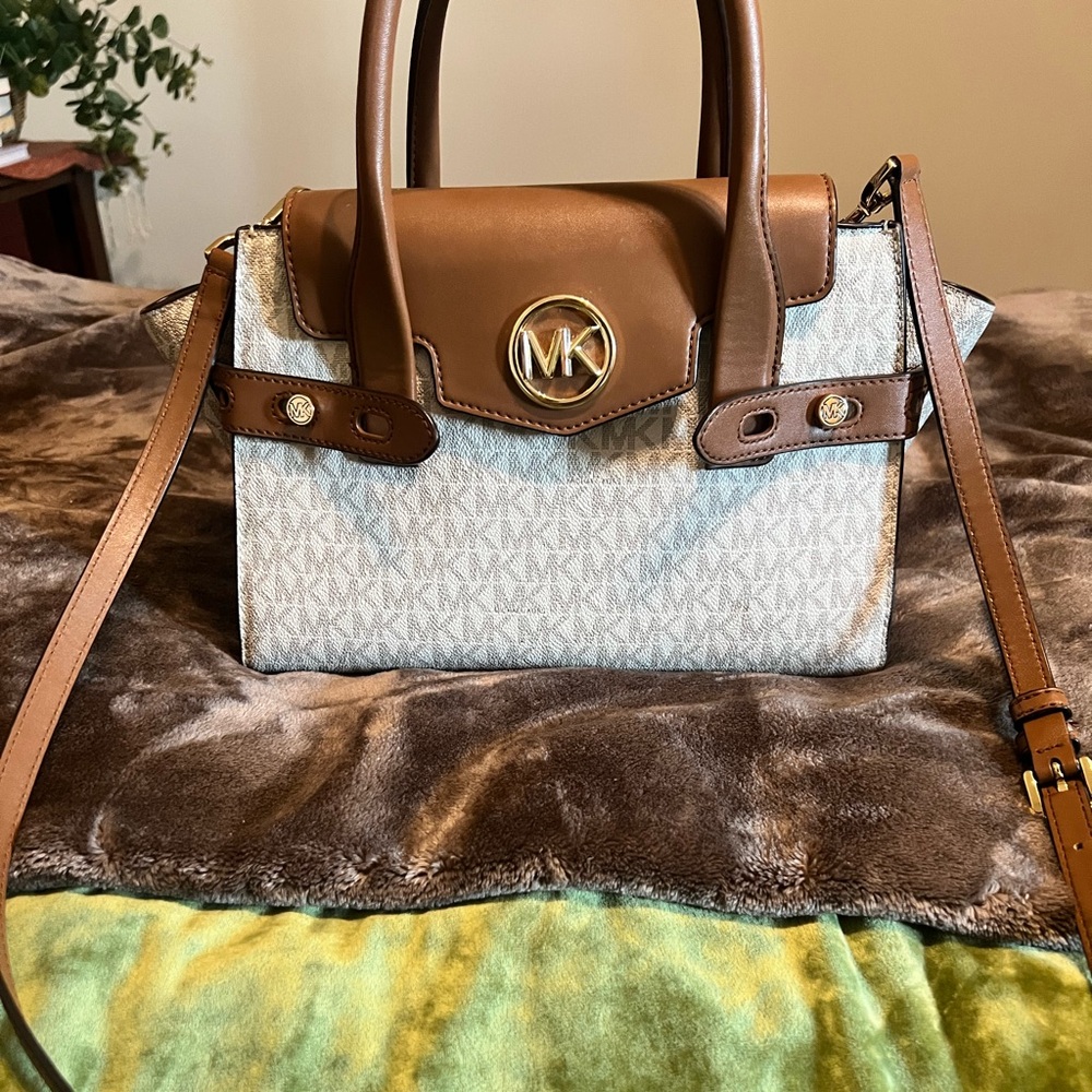 Michael Kors Cross Body tote